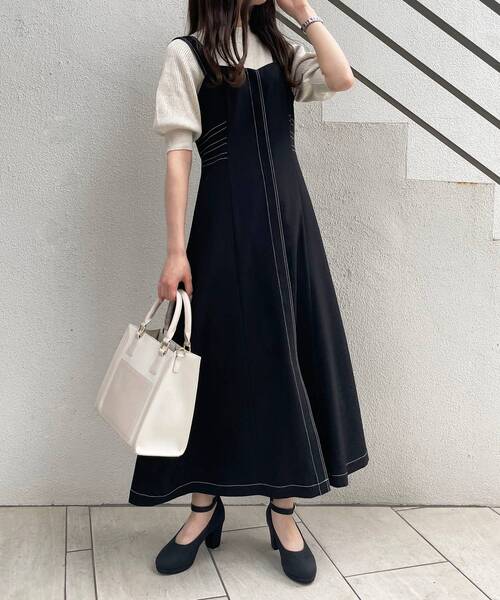 MAJESTIC LEGON（マジェスティックレゴン）の「キラキラアシメ肩あきニット（ニット/セーター・レディース・アイボリー/ベージュ/ブラウン/ブルー・MEDIUM）」の21枚目の写真