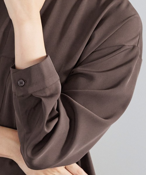 Pierrot（ピエロ）の「バンドカラー裾切り替えワンピース（ワンピース・レディース・ブラック/ブラウン/アイボリー/グリーン系その他/ブルー系その他・M/L/PM）」の7枚目の写真