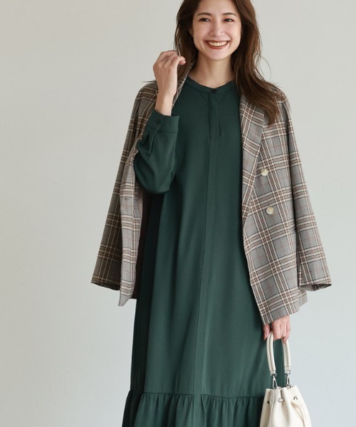 Pierrot（ピエロ）の「バンドカラー裾切り替えワンピース（ワンピース・レディース・ブラック/ブラウン/アイボリー/グリーン系その他/ブルー系その他・M/L/PM）」の20枚目の写真