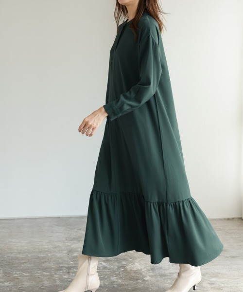 Pierrot（ピエロ）の「バンドカラー裾切り替えワンピース（ワンピース・レディース・ブラック/ブラウン/アイボリー/グリーン系その他/ブルー系その他・M/L/PM）」の21枚目の写真