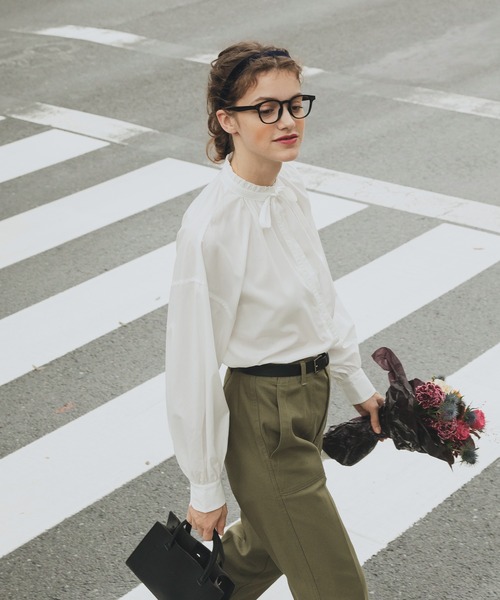 BONLECILL（ボンルシール）の「2wayボウタイリボン スタンドカラーブラウス（シャツ/ブラウス・レディース・ブラック/ネイビー/ブルー/アイボリー/ホワイト系1/ブラック系1/ブラック系2・FREE）」の9枚目の写真