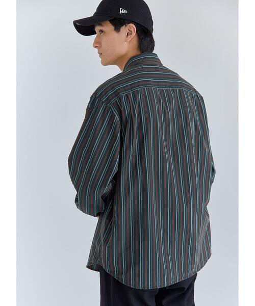 green label relaxing(グリーンレーベルリラクシング)の「コットンWLストライプ ジャストルーズ シャツ -ウォッシャブル-(シャツ/ブラウス・メンズ・ダークグリーン/ベージュ/ダークグレー・S/M/L/XL)」の4枚目の写真