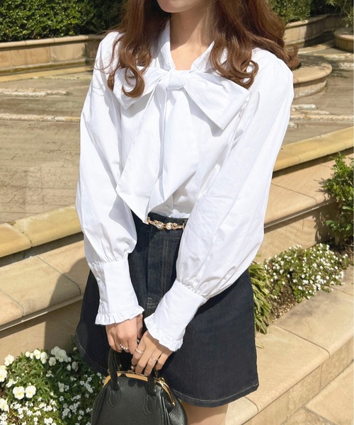 apres jour(アプレジュール)の「刺繍ボウタイブラウス【ZOZOTOWN限定アイテム】(シャツ/ブラウス・レディース・ブラック/オフホワイト/サックスブルー/ライトピンク・X-LARGE/フリー)」の6枚目の写真