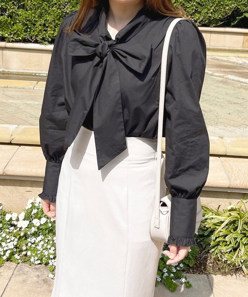 apres jour(アプレジュール)の「刺繍ボウタイブラウス【ZOZOTOWN限定アイテム】(シャツ/ブラウス・レディース・ブラック/オフホワイト/サックスブルー/ライトピンク・X-LARGE/フリー)」の16枚目の写真