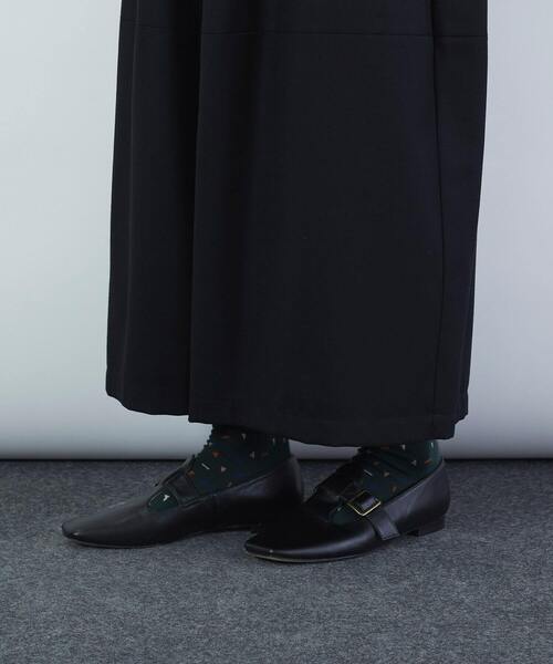 タグ付き　新品未使用　LOISIR エステルウール　サキソニー　パンツ LOISIR（ロワズィール）の「エステルウールサキソニーボトル