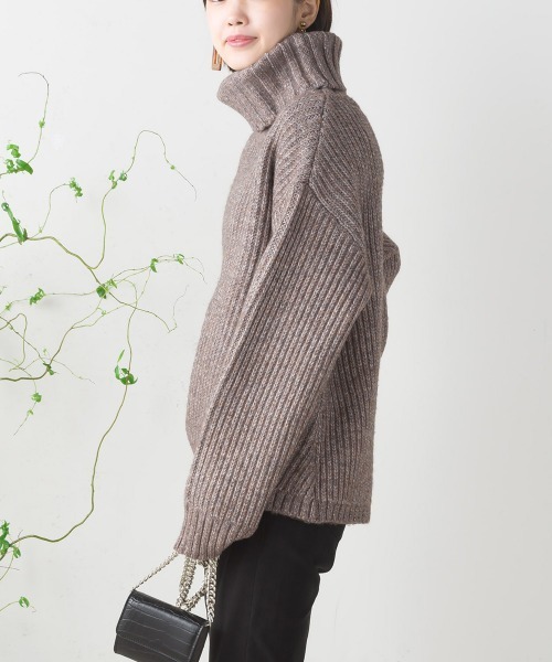 FURRY（ファーリー）の「ロービングタートルネックトップス（ニット/セーター・レディース・ベージュ/ブラウン/アイボリー・FREE）」の12枚目の写真