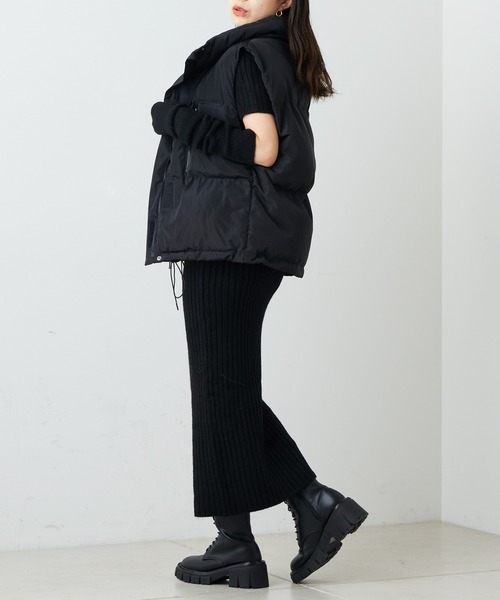 Chico（チコ）の「リバーシブルミドル中綿ベスト（ベスト・レディース・ブラック/ベージュ/アイボリー・FREE）」の14枚目の写真