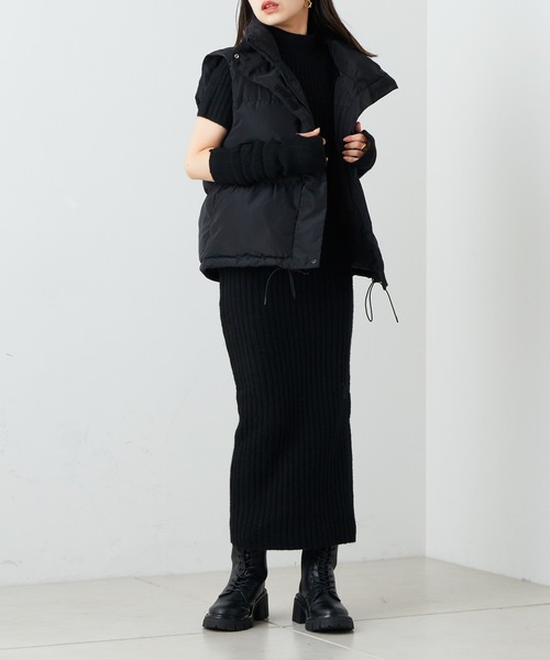 Chico（チコ）の「リバーシブルミドル中綿ベスト（ベスト・レディース・ブラック/ベージュ/アイボリー・FREE）」の13枚目の写真