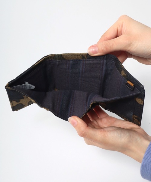 セール】carhartt（カーハート）NYLON DUCK TRIFOLD WALLET/ナイロン