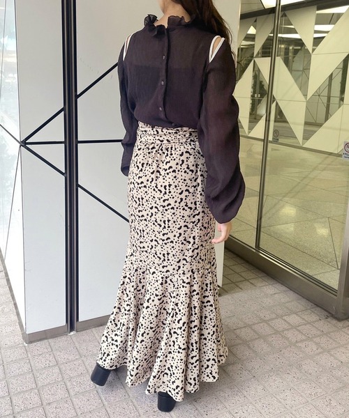 one after another NICE CLAUP（ワンアフターアナザーナイスクラップ）の「上品で華やかな印象。ラッフルマーメイドスカート（スカート・レディース・ブラック/ライトベージュ/グレー系その他/ベージュ系その他・SMALL/MEDIUM）」の19枚目の写真