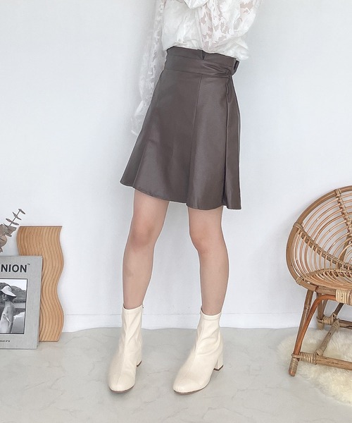 AS KNOW AS plus（アズノゥアズプラス）の「♪フェイクレザー マーメイドスカートパンツ（スカート・レディース・アイボリー/ブラック/ブラウン・FREE）」の3枚目の写真