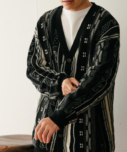 ITEMS URBANRESEARCH（アイテムズ アーバンリサーチ）の「マルチジャカード ニットカーディガン（カーディガン/ボレロ・メンズ・ブラック/ネイビー/グリーン・MEDIUM/LARGE）」の15枚目の写真
