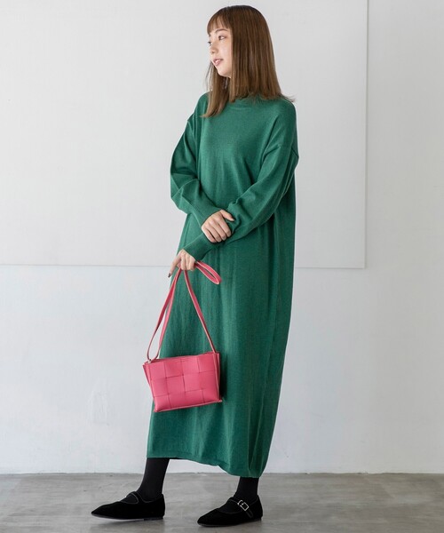 THE SHOP TK （ザ ショップ ティーケー ）の「◆【洗える】ハイネックロングニットワンピース/CLUEL 11月号掲載（ワンピース・レディース・ピンク系/グリーン/ブラウン系/ブラック・12）」の21枚目の写真