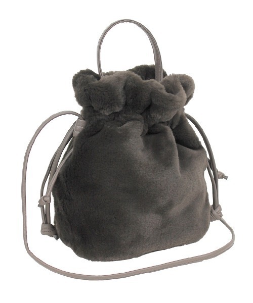 Per sist ence（パーシエンス）の「フェイクファー 巾着２WAYミニショルダーバッグ（ショルダーバッグ・レディース・レオパード/アイボリー/モカ/チャコールグレー/グレー/セージグリーン/スモークピンク/ブラウン系/ベージュ/ブラウン/ベージュ系・FREE）」の3枚目の写真