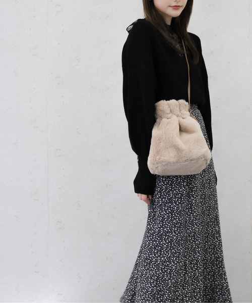 Per sist ence（パーシエンス）の「フェイクファー 巾着２WAYミニショルダーバッグ（ショルダーバッグ・レディース・レオパード/アイボリー/モカ/チャコールグレー/グレー/セージグリーン/スモークピンク/ブラウン系/ベージュ/ブラウン/ベージュ系・FREE）」の21枚目の写真