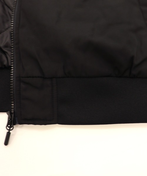 GIORDANO（ジョルダーノ）の「[ GIORDANO ]パデッドMA-1ジャケット (ユニセックス)（MA-1・レディース・グリーン/ネイビー/ブラック・MEDIUM/LARGE/X-LARGE/SMALL）」の22枚目の写真