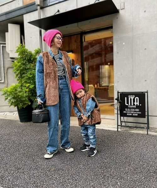 INTER FACTORY（インターファクトリー）の「ファッションインフルエンサー MAIKO - ノーカラーファーベスト（ベスト・レディース・ブラウン・FREE）」の5枚目の写真