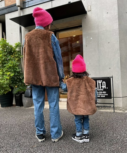 INTER FACTORY（インターファクトリー）の「ファッションインフルエンサー MAIKO - ノーカラーファーベスト（ベスト・レディース・ブラウン・FREE）」の7枚目の写真