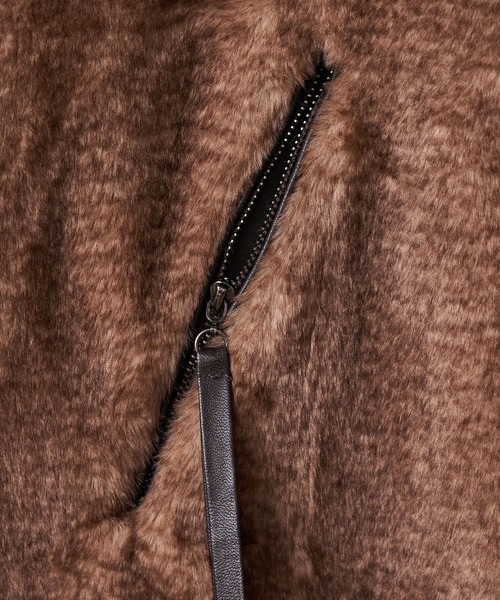 INTER FACTORY（インターファクトリー）の「ファッションインフルエンサー MAIKO - ノーカラーファーベスト（ベスト・レディース・ブラウン・FREE）」の15枚目の写真