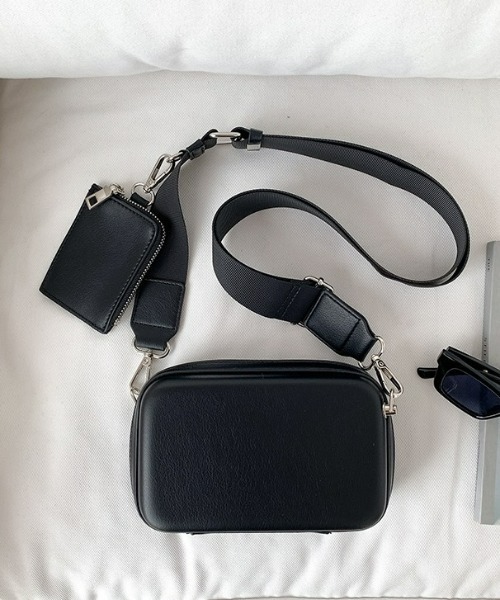 B.R.U（ブル）の「【男女兼用】コインケース付きハードケースバッグ（ショルダーバッグ・メンズ・ホワイト/ブラック・FREE）」の10枚目の写真