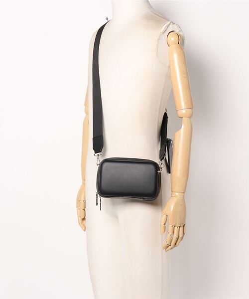 B.R.U（ブル）の「【男女兼用】コインケース付きハードケースバッグ（ショルダーバッグ・メンズ・ホワイト/ブラック・FREE）」の8枚目の写真