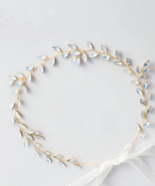 juweel（ユウェル）の「ブライダルヘッドアクセサリー リーフモチーフリボンカチューシャ（カチューシャ・レディース・ピンク/シルバー×ゴールド/シルバー/エメラルド・FREE）」の8枚目の写真