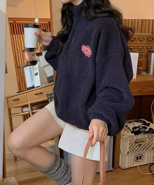 SONA(ソナ)の「SONA 英文ポイントボアハーフジップアップトレーナー(その他トップス・レディース・ライトベージュ/ブラック/ネイビー・FREE)」の18枚目の写真