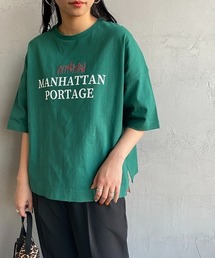 【VERY 5月号掲載】[MANHATTAN PORTAGE/マンハッタンポーテージ] 別注 ショート丈ロゴプリントTシャツ