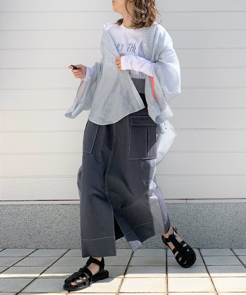 Q(キュー)の「袖スリットシャツ(シャツ/ブラウス・レディース・アイボリー/ライトグレー・MEDIUM)」の17枚目の写真
