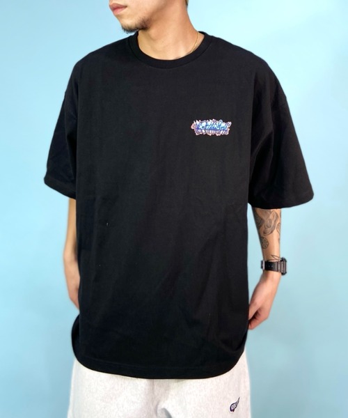 DC(ディーシー)の「【ムラサキスポーツ別注】DC/ディーシー×Takeee8コラボモデル オーバーサイズTシャツ バックプリント グラフィックTee/クルーネック ヘビーウェイト DST232050(Tシャツ/カットソー・メンズ・グリーン/ブラック/ホワイト・M/L/XL)」の11枚目の写真