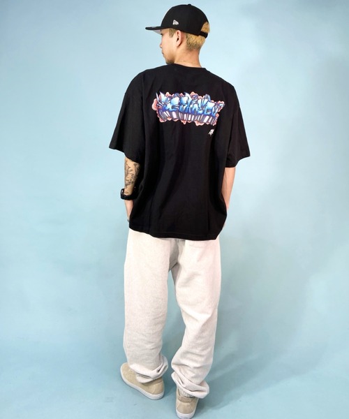 DC(ディーシー)の「【ムラサキスポーツ別注】DC/ディーシー×Takeee8コラボモデル オーバーサイズTシャツ バックプリント グラフィックTee/クルーネック ヘビーウェイト DST232050(Tシャツ/カットソー・メンズ・グリーン/ブラック/ホワイト・M/L/XL)」の15枚目の写真