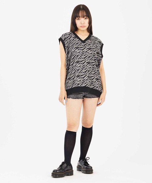 X-girl（エックスガール）の「DENIM SHORT PANTS（デニムパンツ・レディース・ブラック/ライトインディゴブルー・M/S）」の12枚目の写真