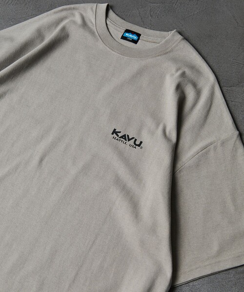 FREAK'S STORE(フリークスストア)の「【限定展開】KAVU×FREAK'S STORE/カブー 別注 ビッグシルエット バックプリントTシャツ/TOUR TEE(Tシャツ/カットソー・メンズ・ホワイト/ブラック/ベージュ/グリーン・SMALL/MEDIUM/LARGE)」の5枚目の写真