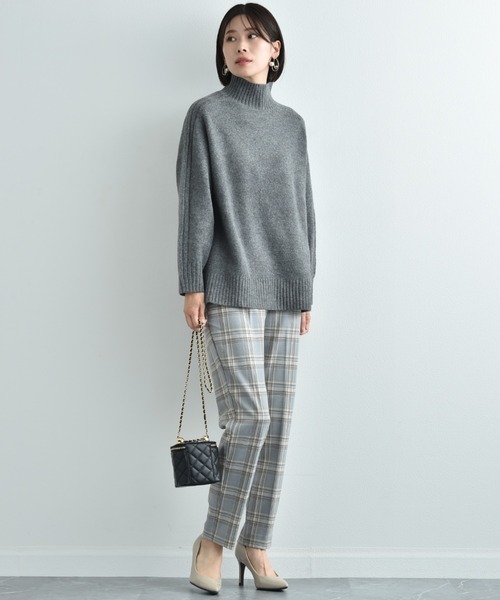 INTERPLANET（インタープラネット）の「７Ｇ天竺袖山リブハイネックプルオーバー（ニット/セーター・レディース・オフホワイト/モカ/チャコールグレー/ピンクベージュ/ネイビー・FREE）」の16枚目の写真