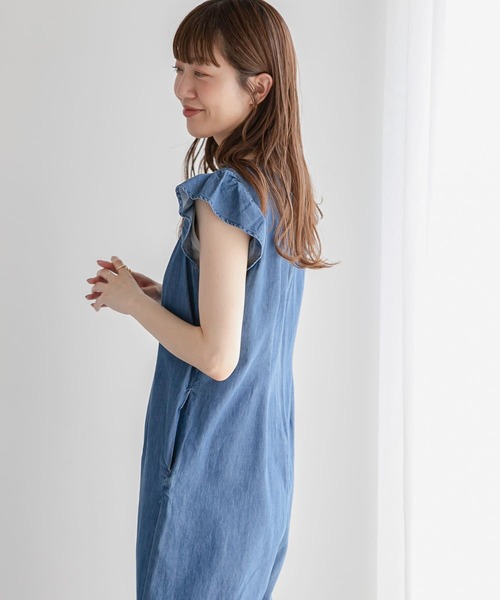URBAN RESEARCH Sonny Label（アーバンリサーチサニーレーベル）の「デニムフリルオールインワン（つなぎ/オールインワン・レディース・ライトインディゴブルー/インディゴブルー・36/38）」の5枚目の写真