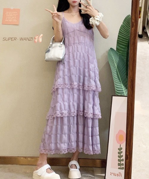 gossip！ロサンゼルス（ゴシップロサンゼルス）の「前後2WAYフェミニンレースレイヤードティアードロングキャミワンピース（ワンピース・レディース・ホワイト/アイボリー/パープル/ブラック/ライトパープル・FREE）」の11枚目の写真