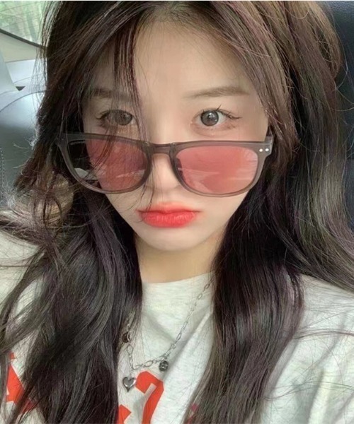 Ritzy（リッツィー）の「折り畳み式ボストン型サングラス（サングラス・レディース・ブラウン/ピンク/イエロー/ブラック/その他・FREE）」の6枚目の写真