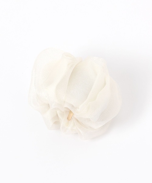 GLOBAL WORK（グローバルワーク）の「ふわふわパチパチヘアカフ/909081（バレッタ/ヘアクリップ・レディース・ホワイト/グレイッシュベージュ/ブルー/ブラック/グレー/ベージュ/ベージュ系その他/グレー系その他6/レオパード/ブラック系/その他1/グレー系その他2/ブラック系1/グリーン/オフホワイト/ダークグリーン/ホワイト系その他2/ホワイト系その他3/シルバー系その他3/ライトベージュ/グレー系その他4/ライトピンク/ホワイト系その他/ベージュ系その他3・ONE SIZE）」の3枚目の写真