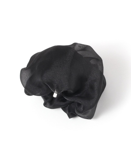 GLOBAL WORK（グローバルワーク）の「ふわふわパチパチヘアカフ/909081（バレッタ/ヘアクリップ・レディース・ホワイト/グレイッシュベージュ/ブルー/ブラック/グレー/ベージュ/ベージュ系その他/グレー系その他6/レオパード/ブラック系/その他1/グレー系その他2/ブラック系1/グリーン/オフホワイト/ダークグリーン/ホワイト系その他2/ホワイト系その他3/シルバー系その他3/ライトベージュ/グレー系その他4/ライトピンク/ホワイト系その他/ベージュ系その他3・ONE SIZE）」の6枚目の写真