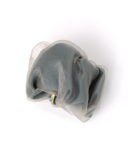 GLOBAL WORK（グローバルワーク）の「ふわふわパチパチヘアカフ/909081（バレッタ/ヘアクリップ・レディース・ホワイト/グレイッシュベージュ/ブルー/ブラック/グレー/ベージュ/ベージュ系その他/グレー系その他6/レオパード/ブラック系/その他1/グレー系その他2/ブラック系1/グリーン/オフホワイト/ダークグリーン/ホワイト系その他2/ホワイト系その他3/シルバー系その他3/ライトベージュ/グレー系その他4/ライトピンク/ホワイト系その他/ベージュ系その他3・ONE SIZE）」の18枚目の写真