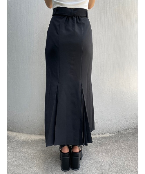 ENVYM（アンビー）の「マーメイドプリーツスカート（スカート・レディース・ブラック/アイボリー・FREE）」の6枚目の写真