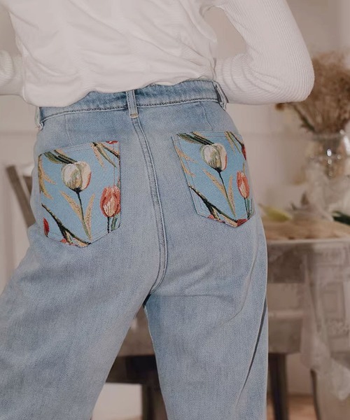 ROOPTOKYO（ループトウキョウ）の「▲flour design denim pants/フラワーデザインデニムパンツ（デニムパンツ・レディース・ライトブルー・L/M/XL）」の6枚目の写真