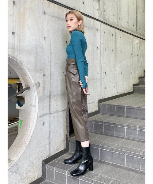 MURUA(ムルーア)の「ルーズネックミニマルタートル(ニット/セーター・レディース・ブルー/ベージュ/アイボリー/ブラック・FREE)」の7枚目の写真