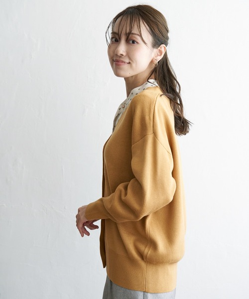 ikka（イッカ）の「Vネックカーディガン（カーディガン/ボレロ・レディース・ブラック/イエロー/グリーン/ネイビー/モカ・S/M/L）」の13枚目の写真