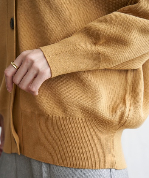 ikka（イッカ）の「Vネックカーディガン（カーディガン/ボレロ・レディース・ブラック/イエロー/グリーン/ネイビー/モカ・S/M/L）」の16枚目の写真