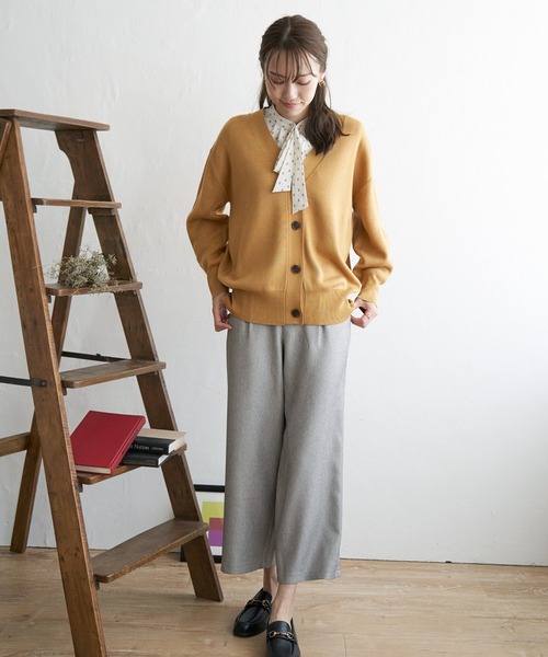 ikka（イッカ）の「Vネックカーディガン（カーディガン/ボレロ・レディース・ブラック/イエロー/グリーン/ネイビー/モカ・S/M/L）」の11枚目の写真