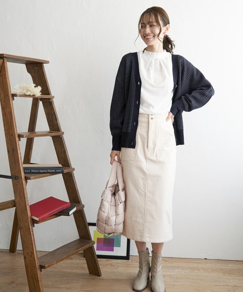 ikka（イッカ）の「Vネックカーディガン（カーディガン/ボレロ・レディース・ブラック/イエロー/グリーン/ネイビー/モカ・S/M/L）」の10枚目の写真