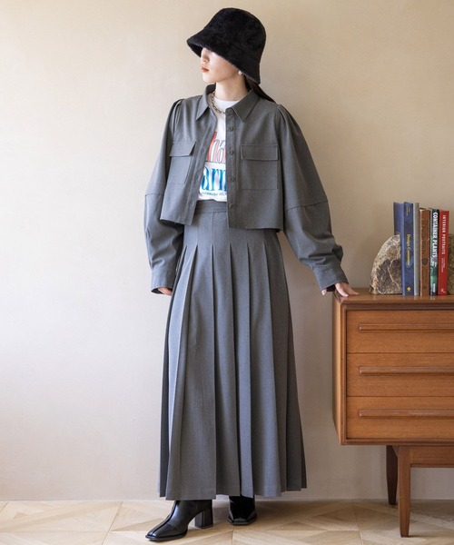 LOWRYS FARM（ローリーズファーム）の「ＴＲクロップドシャツＬＳ　965134（シャツ/ブラウス・レディース・グレー/ネイビー・FREE）」の4枚目の写真