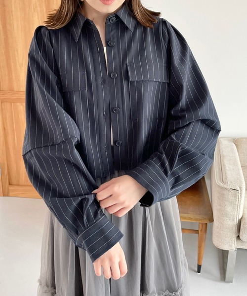 LOWRYS FARM（ローリーズファーム）の「ＴＲクロップドシャツＬＳ　965134（シャツ/ブラウス・レディース・グレー/ネイビー・FREE）」の13枚目の写真