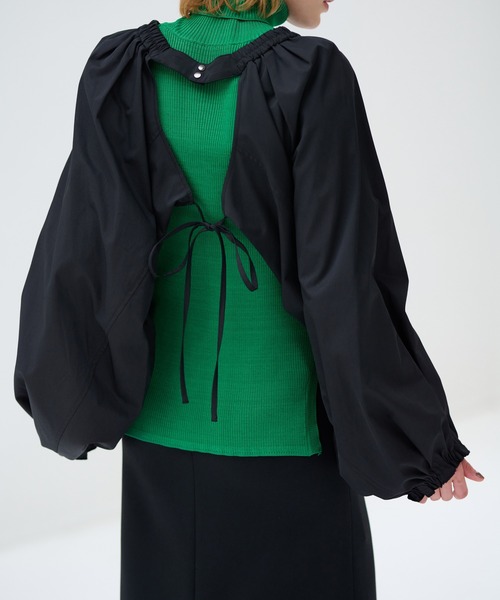 LANVIN en Bleu（ランバンオンブルー）の「バックオープンアーム